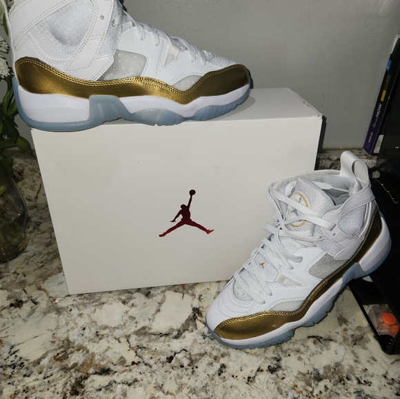 Jordan Women's Jumpman Two Trey Shoes - Picture 2 of 10